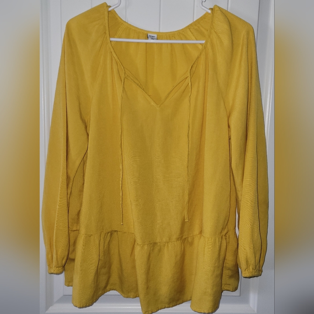 Old Navy Bright Yellow Peasant Top Medium